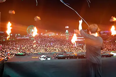 notícia: Público vibra de emoção em show eletrônico marcante com os DJs Kvsh e Liu na 54ª Expofeira do Amapá
