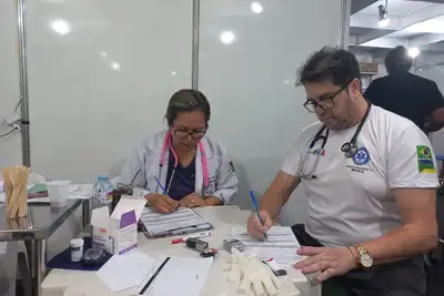 notícia: 'Náuseas, vômito e tontura lideram atendimentos', explica médica do posto de saúde dentro 54ª Expofeira do Amapá