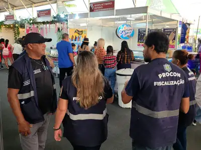 notícia: Durante a 54ª Expofeira, Procon Amapá visitou mais de 200 empreendimentos, fornecendo orientações