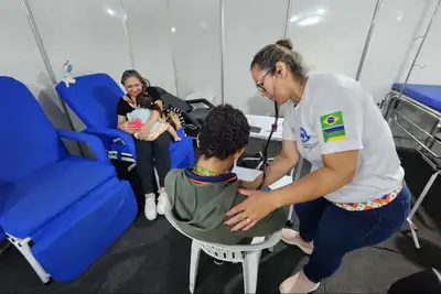 notícia: Dia da Família: saúde garante atendimentos com pediatras e consultas odontológicas do Mais Sorriso no Parque de Exposições da Fazendinha 