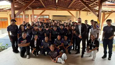 notícia: Procon-AP leva palestra 'Consumidor do Futuro' para alunos da Escola Estadual Mineko Hayshida, em Laranjal do Jari