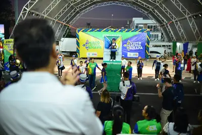 notícia: 'O melhor de todos os tempos', celebra governador Clécio Luís no desfile cívico-estudantil dos 82 anos de criação do ex-Território Federal do Amapá