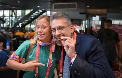 notícia: Governador Clécio Luís celebra desempenho do Amapá nos Jogos da Juventude 2025: 'investimento que edifica a juventude'