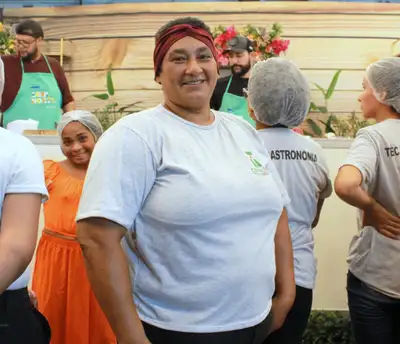 notícia: 'Sempre sonhei em ser chefe de cozinha', diz aluna de gastronomia ao participar de oficinas gratuitas no Festival Equinócio no Amapá