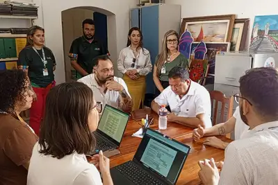 notícia: Governo do Amapá reúne equipe do projeto de preservação e gestão do Museu Fortaleza de São José e alinha procedimentos de pesquisa do acervo