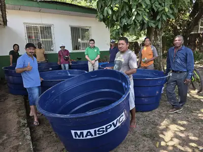 notícia: Governo do Amapá entrega kits de irrigação e caixas d'água para agricultores de Calçoene