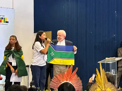 notícia: Estudantes do Amapá participam da etapa nacional da Conferência Infantojuvenil pelo Meio Ambiente e apresentam carta ao presidente Lula