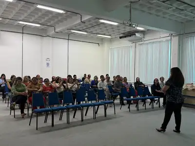 notícia: Governo do Amapá e Sebrae realizam entrega de kits do programa Jovens Empreendedores Primeiros Passos