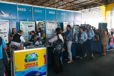 notícia: Secretaria de Educação apresenta projetos premiados e oficinas interativas na Semana Nacional de Ciência e Tecnologia