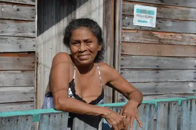 notícia: “Meu sonho sempre foi ver essa passarela de concreto”, diz moradora, emocionada com obra do Governo do Amapá em Laranjal do Jari