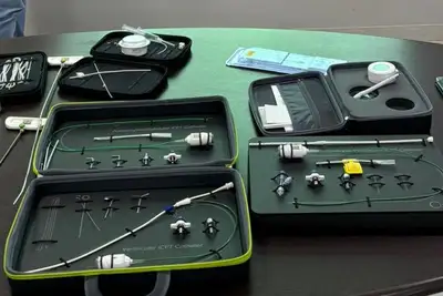 notícia: Governo do Amapá amplia atendimento em neurocirurgia com uso de válvulas inteligentes pelo SUS