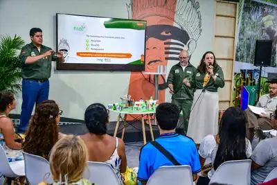galeria: Amapá na COP30 - Painel  In English P-Life Redefining the answer to plastic waste Painelista Bruna Foster