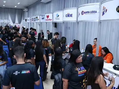 notícia: Governo do Amapá e Sebrae realizam o 'Balcão de Oportunidades do Jovem Descolado' e aproximam juventude do mercado de trabalho