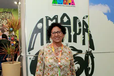 notícia: 'Podemos aprender com muitos projetos de manejo florestal do Amapá', diz extrativista do Mato Grosso durante painel na COP30