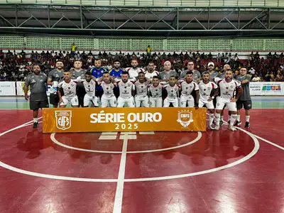 notícia: Com apoio do Governo do Amapá, final do Campeonato Amapaense Série Ouro de Futsal conta com presença da torcida e vitória do São José