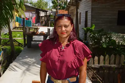 notícia: 'Agora é concreto de verdade, um sonho sendo realizado', celebra moradora da ponte do Apertadinho com obra de mobilidade do Governo do Amapá