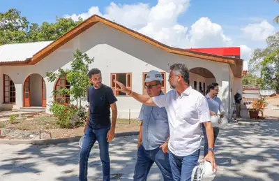 notícia: Governador Clécio acompanha avanço das obras do Parque Residência, no Centro de Macapá: 'ambiente vivo, onde cultura e memória se encontram'