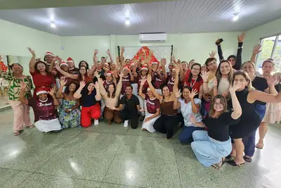notícia: Pacientes do Centro de Práticas Integrativas em Saúde do Amapá prestam homenagem e emocionam servidores com cantata de Natal em gratidão