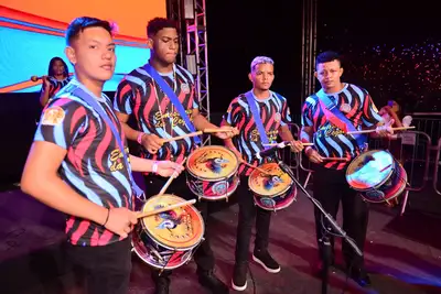 notícia: Festival Samba Enredo: Imponência cultural, alegria e religiosidade marcaram a abertura das apresentações, em Macapá