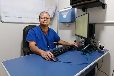 notícia: 'Traumas e cicatrizes irreversíveis na face podem ser evitados com prudência no trânsito', alerta o cirurgião bucomaxilofacial