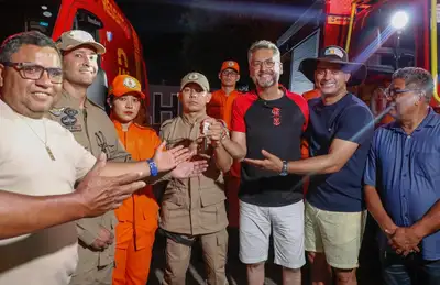 notícia: Governador Clécio Luís reforça segurança pública com novos militares e equipamentos em Laranjal do Jari 