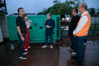 notícia: Governador Clécio envia quatro geradores para o Bailique e garante fornecimento de energia neste fim de ano