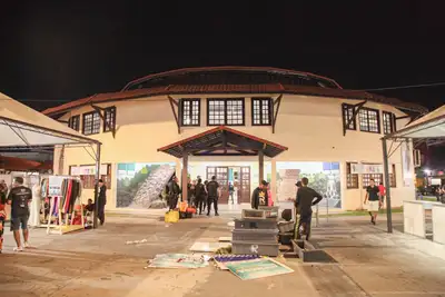 notícia: Réveillon do Amapá 2026: Com apoio do Governo do Estado, desfile de moda autoral amapaense apresenta uma variedade de vestuários e acessórios