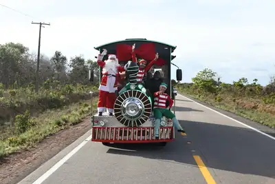 notícia: Caravana natalina do Governo do Amapá visita assentamentos rurais e presenteia crianças com Papai Noel