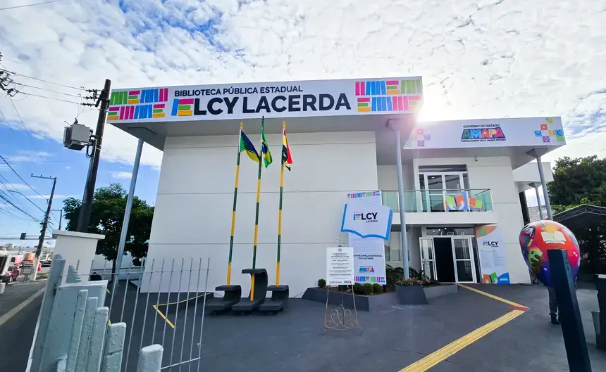 Biblioteca Elcy Lacerda 