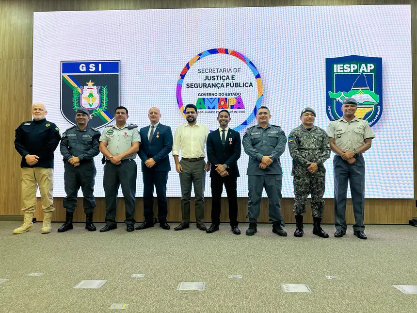 autoridades representantes da segurança publica e Casa Civil