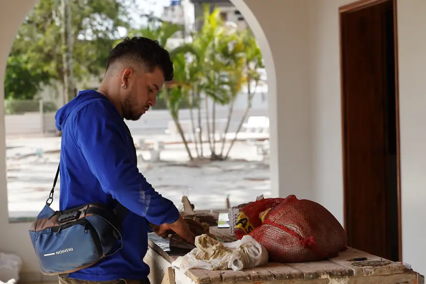  <div class='credito_fotos'>Foto: Lidiane Lima/GEA &nbsp;&nbsp;|&nbsp;&nbsp; <a href='/midias/2026/originais/20260121085138-GF00016881-F00215442.webp' download><i class='fa-solid fa-download'></i> Download</a></div>