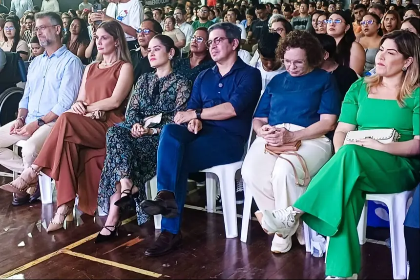 Autoridades políticas prestigiaram o evento religioso