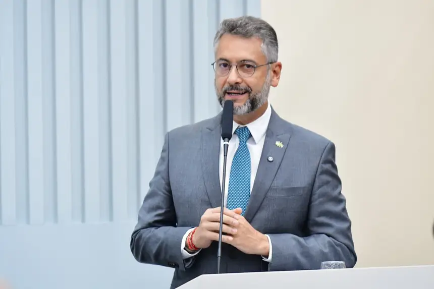  <div class='credito_fotos'>Foto: Max Renê/GEA &nbsp;&nbsp;|&nbsp;&nbsp; <a href='/midias/2026/originais/20260202172901-GF00016915-F00216250.webp' download><i class='fa-solid fa-download'></i> Download</a></div>