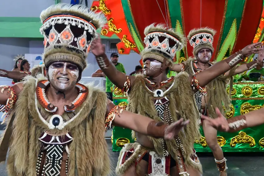  <div class='credito_fotos'>Foto: Sal Lima/GEA &nbsp;&nbsp;|&nbsp;&nbsp; <a href='/midias/2026/originais/20260214223022-GF00016945-F00217704.webp' download><i class='fa-solid fa-download'></i> Download</a></div>