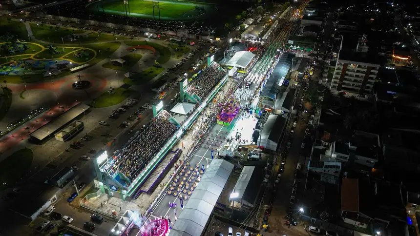  <div class='credito_fotos'>Foto: Arthur Alves / SECOM GEA &nbsp;&nbsp;|&nbsp;&nbsp; <a href='/midias/2026/originais/20260215014620-GF00016958-F00217871.webp' download><i class='fa-solid fa-download'></i> Download</a></div>