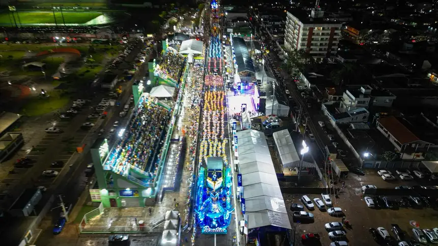  <div class='credito_fotos'>Foto:  &nbsp;&nbsp;|&nbsp;&nbsp; <a href='/midias/2026/originais/20260215042530-GF00016959-F00217977.webp' download><i class='fa-solid fa-download'></i> Download</a></div>