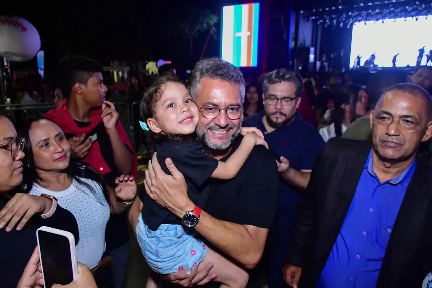  <div class='credito_fotos'>Foto: Max Renê/GEA &nbsp;&nbsp;|&nbsp;&nbsp; <a href='/midias/2026/originais/20260219102602-GF00016962-F00218367.webp' download><i class='fa-solid fa-download'></i> Download</a></div>