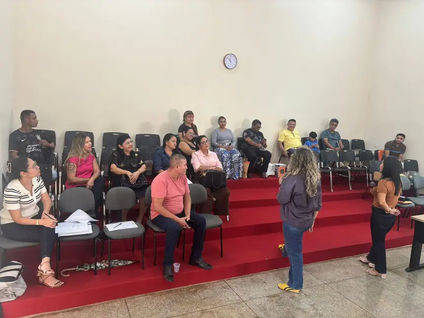 Estratégia adotada combina encontros presenciais e reuniões virtuais