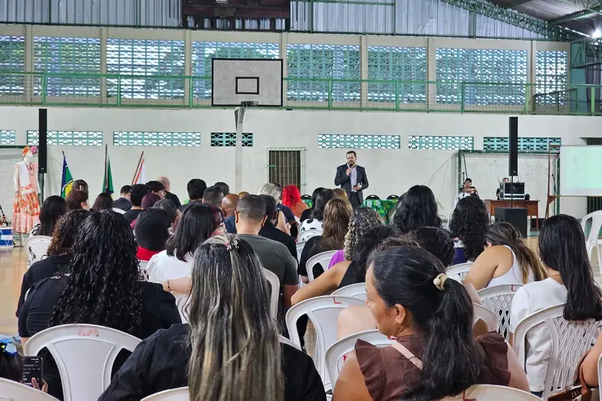 Evento reuniu a comunidade acadêmica, professores, gestores e comunidade em geral