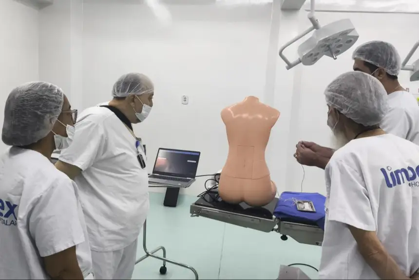 A metodologia permitiu aos participantes desenvolver habilidades como a punção lombar e o manejo de pacientes submetidos a bloqueios subaracnóideos