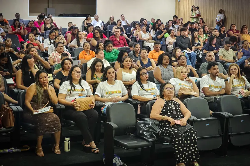 Foto: Breno Pantoja/Seed 382 mulheres certificadas pelo Mulheres Mil e 81 concluintes pelo PRONATEC FIC celebram a qualificação profissional em cursos voltados ao mercado de trabalho no Amapá