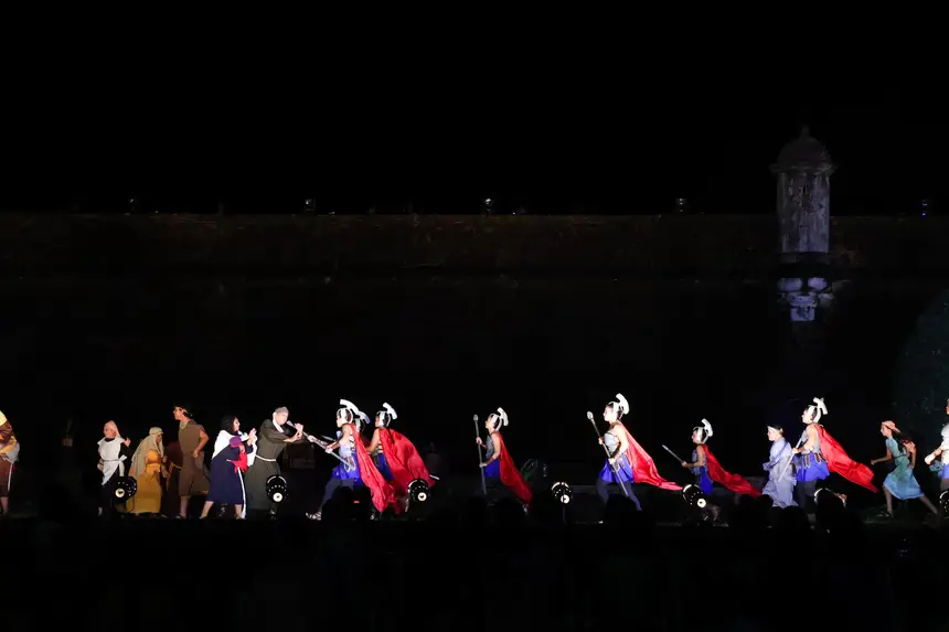 150 atores e cantores participam da apresentação