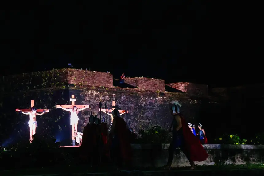 Essa base fiel às escrituras é o que garante a forte emoção que, há quase cinco décadas, toca o coração dos fiéis amapaenses.