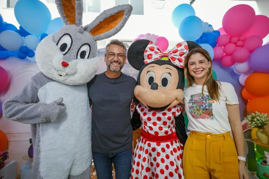 Governador Clécio Luís e primeira-dama Priscilla Flores, na primeira Páscoa do novo HCA