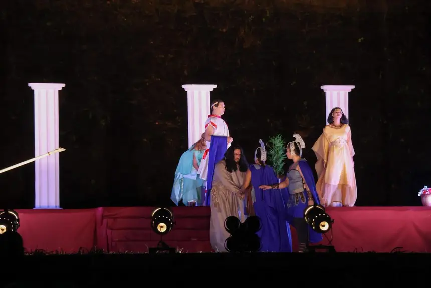  <div class='credito_fotos'>Foto: Nayana Magalhães/GEA &nbsp;&nbsp;|&nbsp;&nbsp; <a href='/midias/2026/originais/20260406092246-GF00017057-F00220802.webp' download><i class='fa-solid fa-download'></i> Download</a></div>