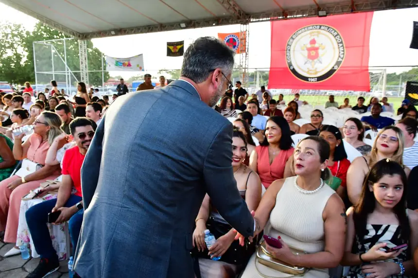  <div class='credito_fotos'>Foto: Max Renê/GEA &nbsp;&nbsp;|&nbsp;&nbsp; <a href='/midias/2026/originais/20260410084949-GF00017065-F00221000.webp' download><i class='fa-solid fa-download'></i> Download</a></div>