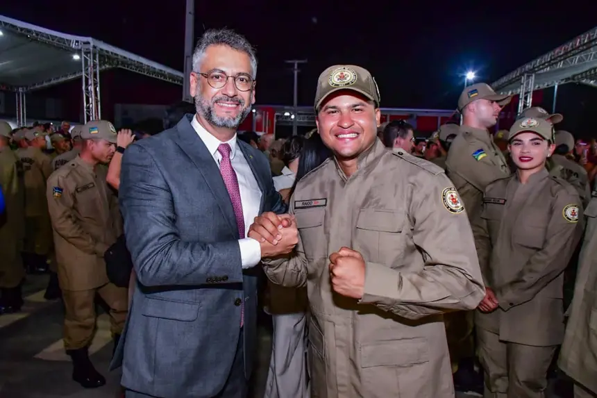  <div class='credito_fotos'>Foto: Max Renê/GEA &nbsp;&nbsp;|&nbsp;&nbsp; <a href='/midias/2026/originais/20260410085033-GF00017065-F00221034.webp' download><i class='fa-solid fa-download'></i> Download</a></div>