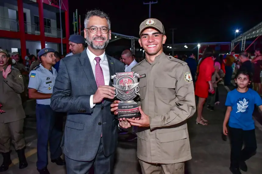  <div class='credito_fotos'>Foto: Max Renê/GEA &nbsp;&nbsp;|&nbsp;&nbsp; <a href='/midias/2026/originais/20260410085042-GF00017065-F00221047.webp' download><i class='fa-solid fa-download'></i> Download</a></div>