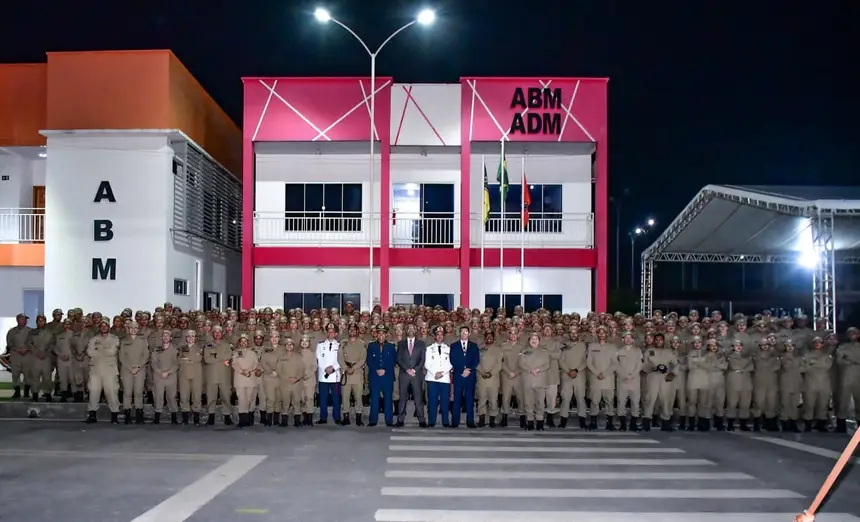  <div class='credito_fotos'>Foto: Max Renê/GEA &nbsp;&nbsp;|&nbsp;&nbsp; <a href='/midias/2026/originais/20260410085052-GF00017065-F00221053.webp' download><i class='fa-solid fa-download'></i> Download</a></div>