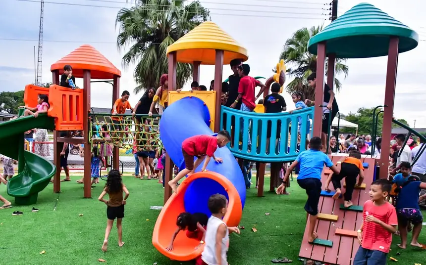  <div class='credito_fotos'>Foto: Max Renê/GEA &nbsp;&nbsp;|&nbsp;&nbsp; <a href='/midias/2026/originais/20260414111001-GF00017073-F00221231.webp' download><i class='fa-solid fa-download'></i> Download</a></div>